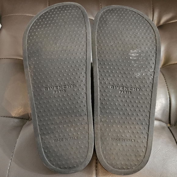 Givenchy Slides - Picture 3 of 5